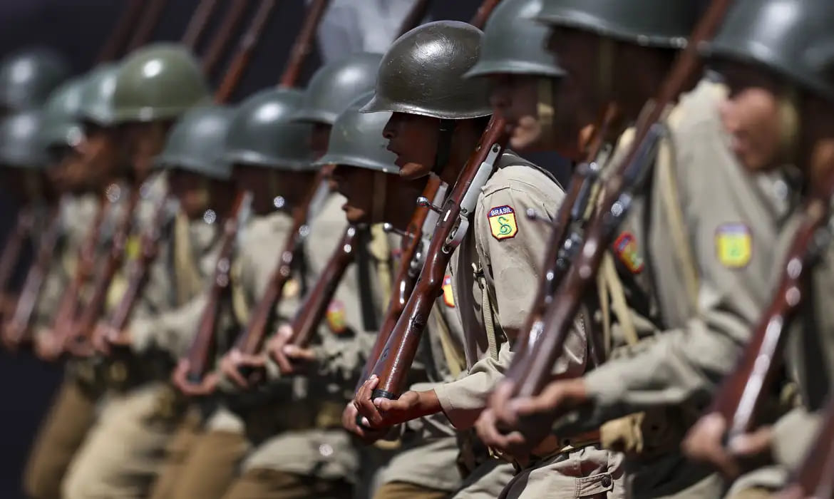 Analistas criticam impunidade de militares